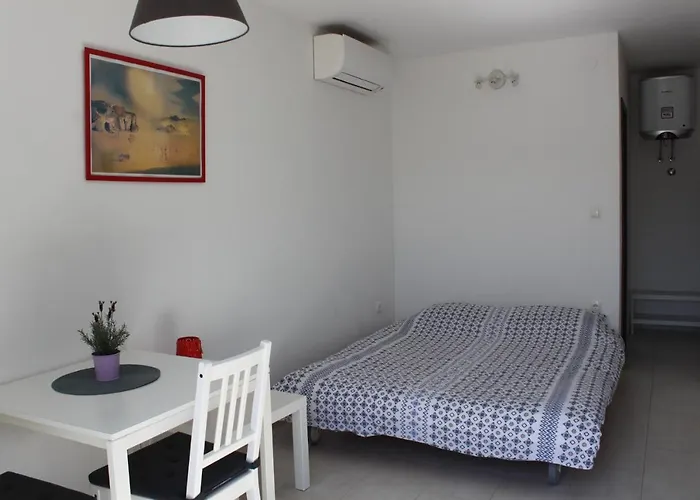 Apartments Estelle
